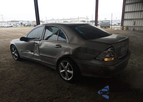 2004 Mercedes-Benz C 230 Kompressor Sport/Sport from USA, damaged, VIN WDBRF40J04A581570